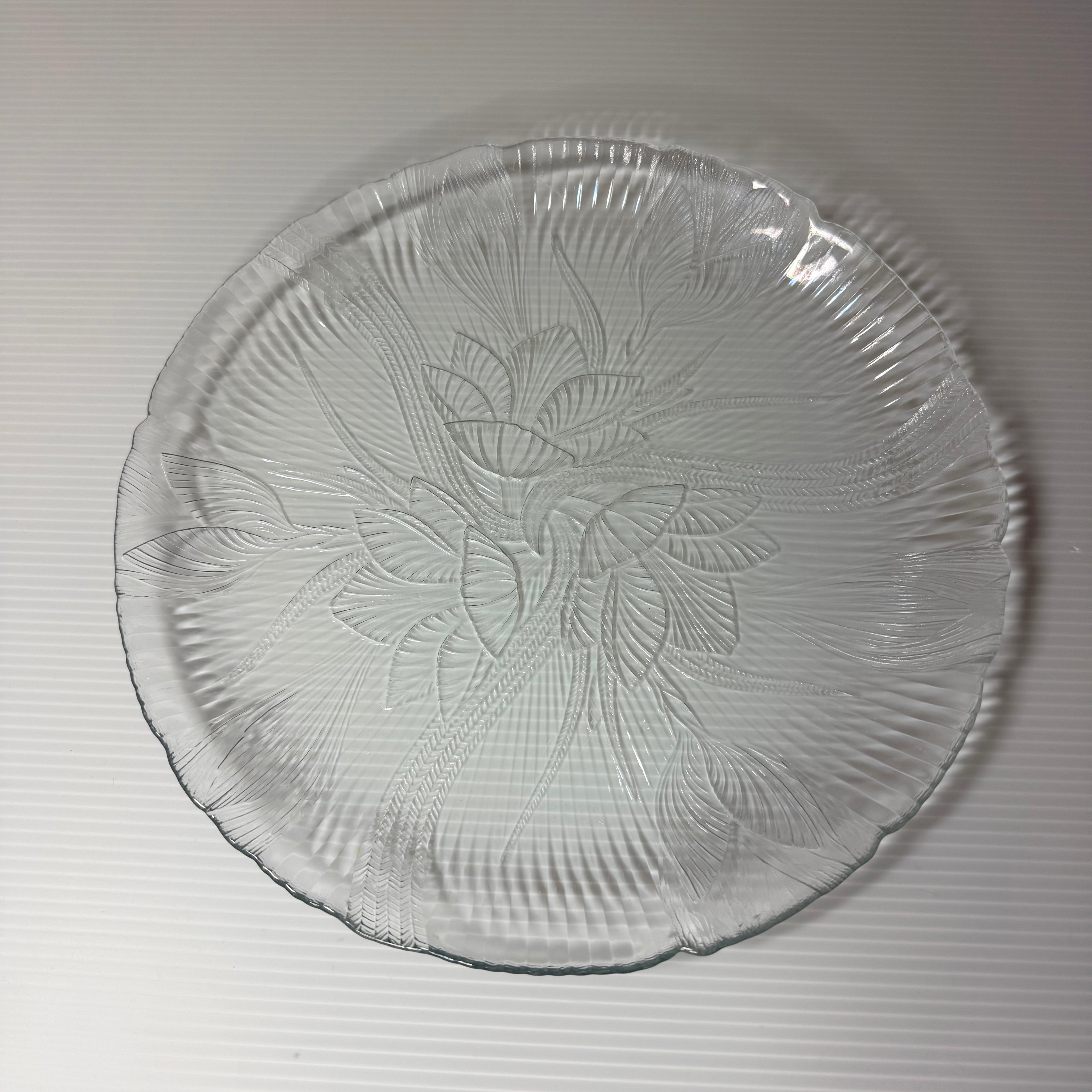 Vintage Arcoroc Canterbury Glass Dinner Plate — French Crocus Pattern 1980s