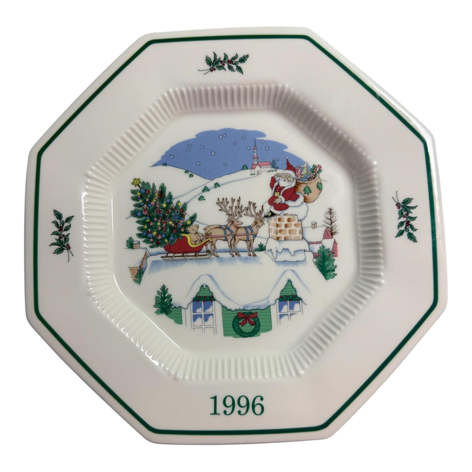 Nikko Christmastime 1996 Collector Plate — “Up on the Housetop” Santa & Reindeer